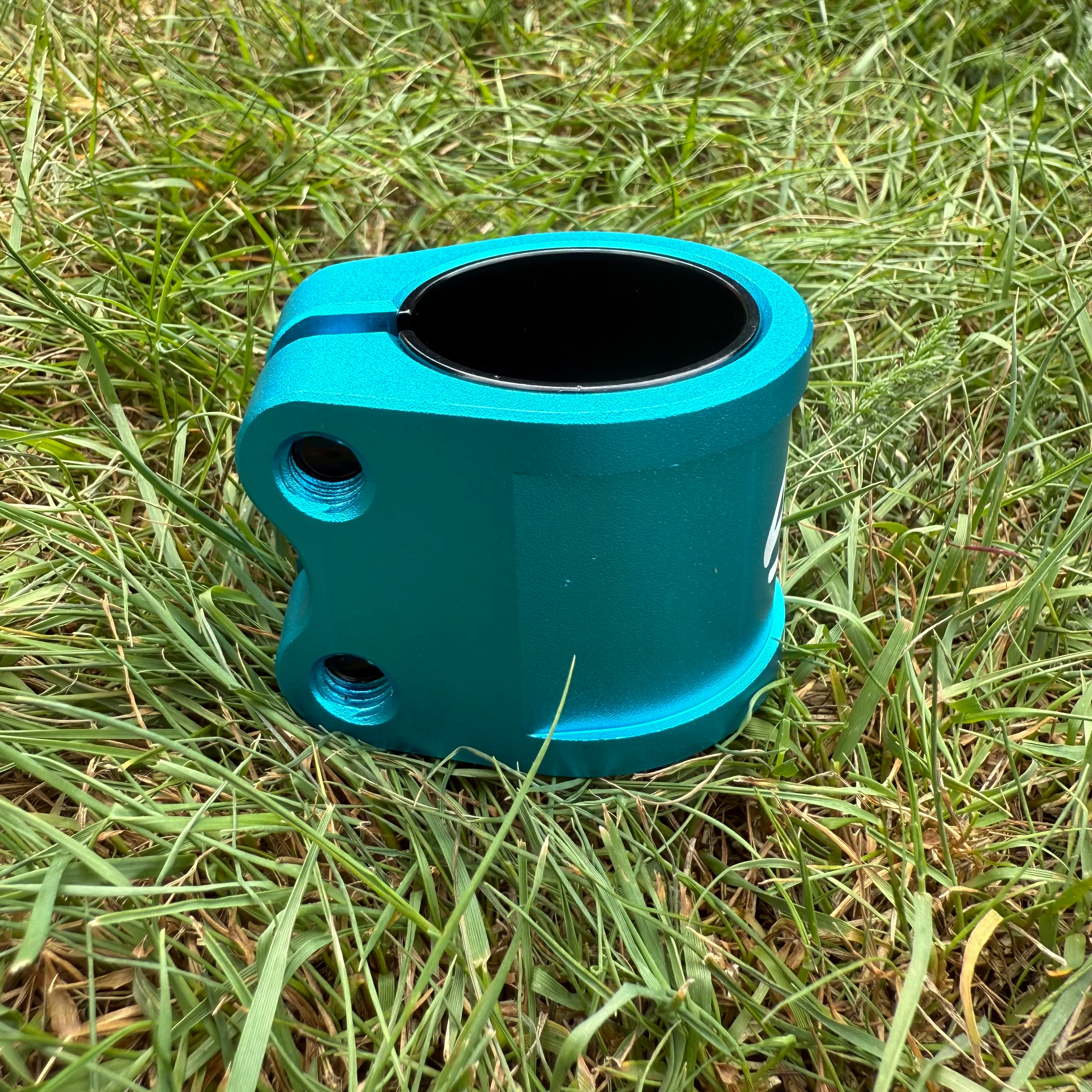 Blue Spanner Clamp - Image 3